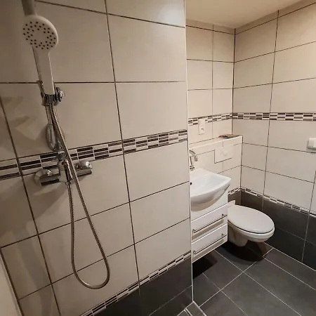 Star #5A515 Apartman *
